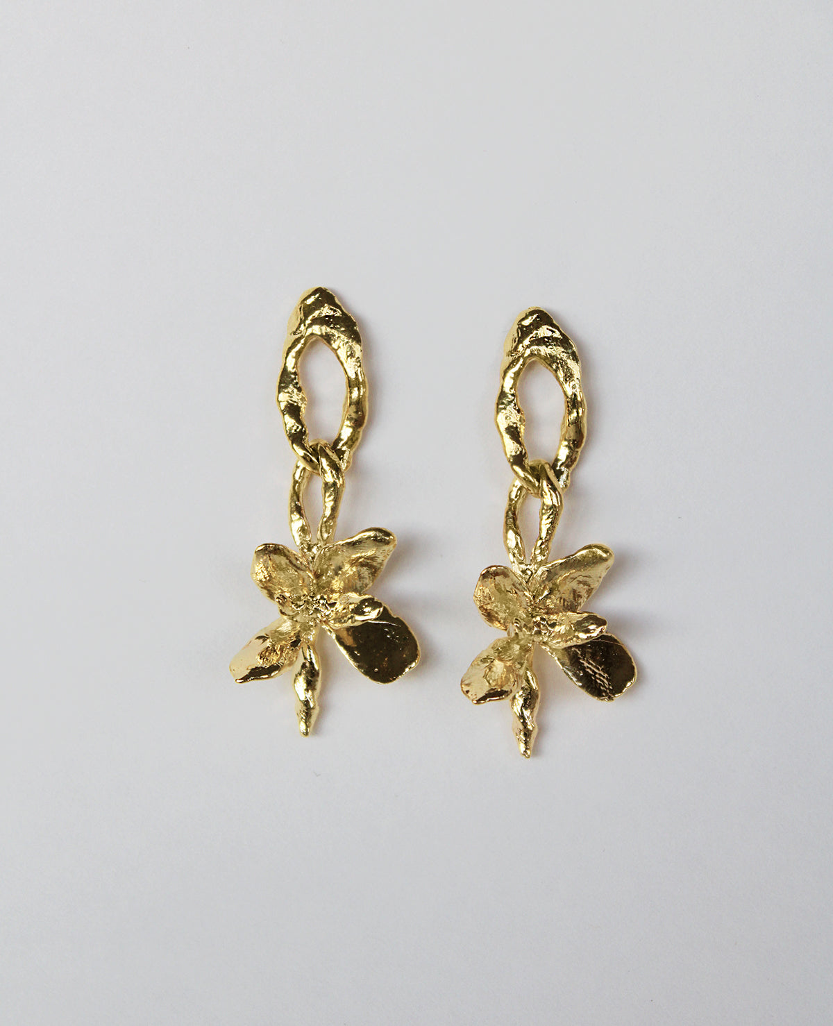 CHUNKY LILIES // golden earrings - ORA-C jewelry - handmade jewelry by Montreal based independent designer Caroline Pham