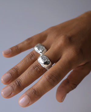 BOULDER SIGNET // silver ring - ORA-C jewelry - handmade jewelry by Montreal based independent designer Caroline Pham