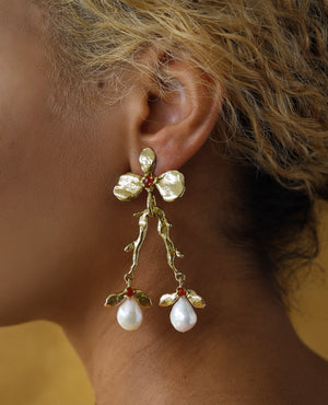 PRICKLY TRILLIUM // golden earrings - ORA-C jewelry - handmade jewelry by Montreal based independent designer Caroline Pham